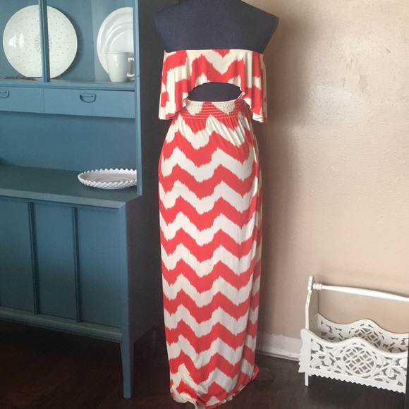 🌷 Coral & White Chevron Dress - Picture 2 of 8